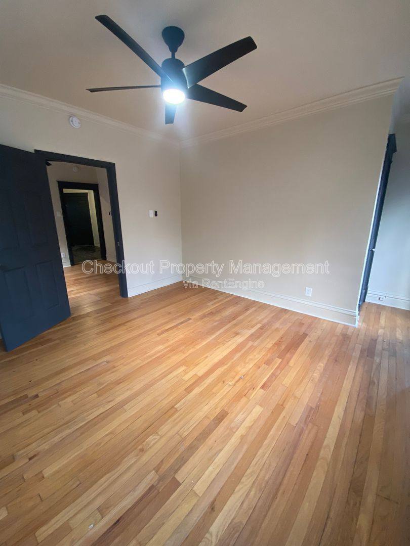 Apartment for rent at 2037 Maury Ave, Saint Louis, MO 63110