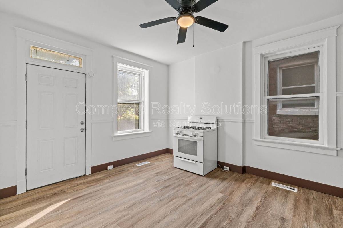 Apartment for rent at 510-512 Fassen St #512 1F, Saint Louis, MO 63111