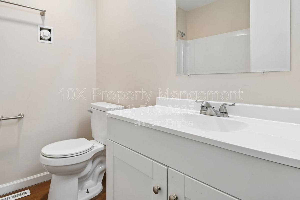 House for rent at 6518 Centennial Dr, Reynoldsburg, OH 43068