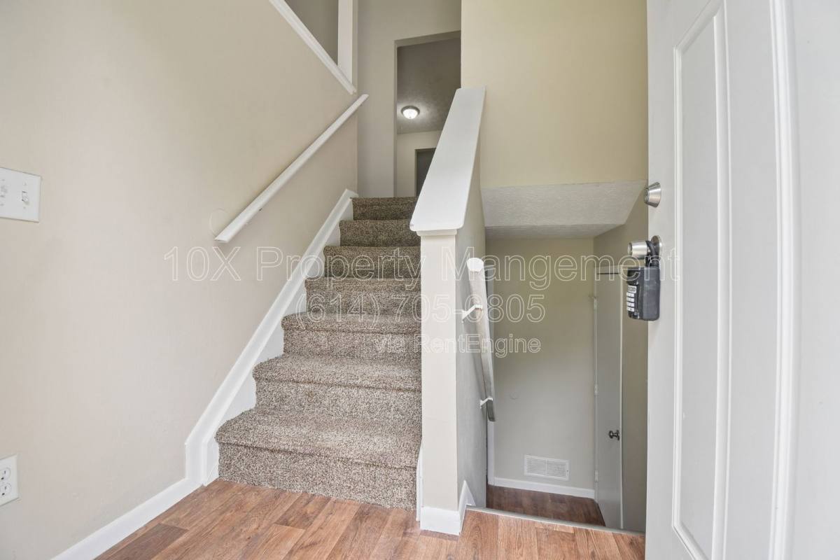 House for rent at 6518 Centennial Dr, Reynoldsburg, OH 43068