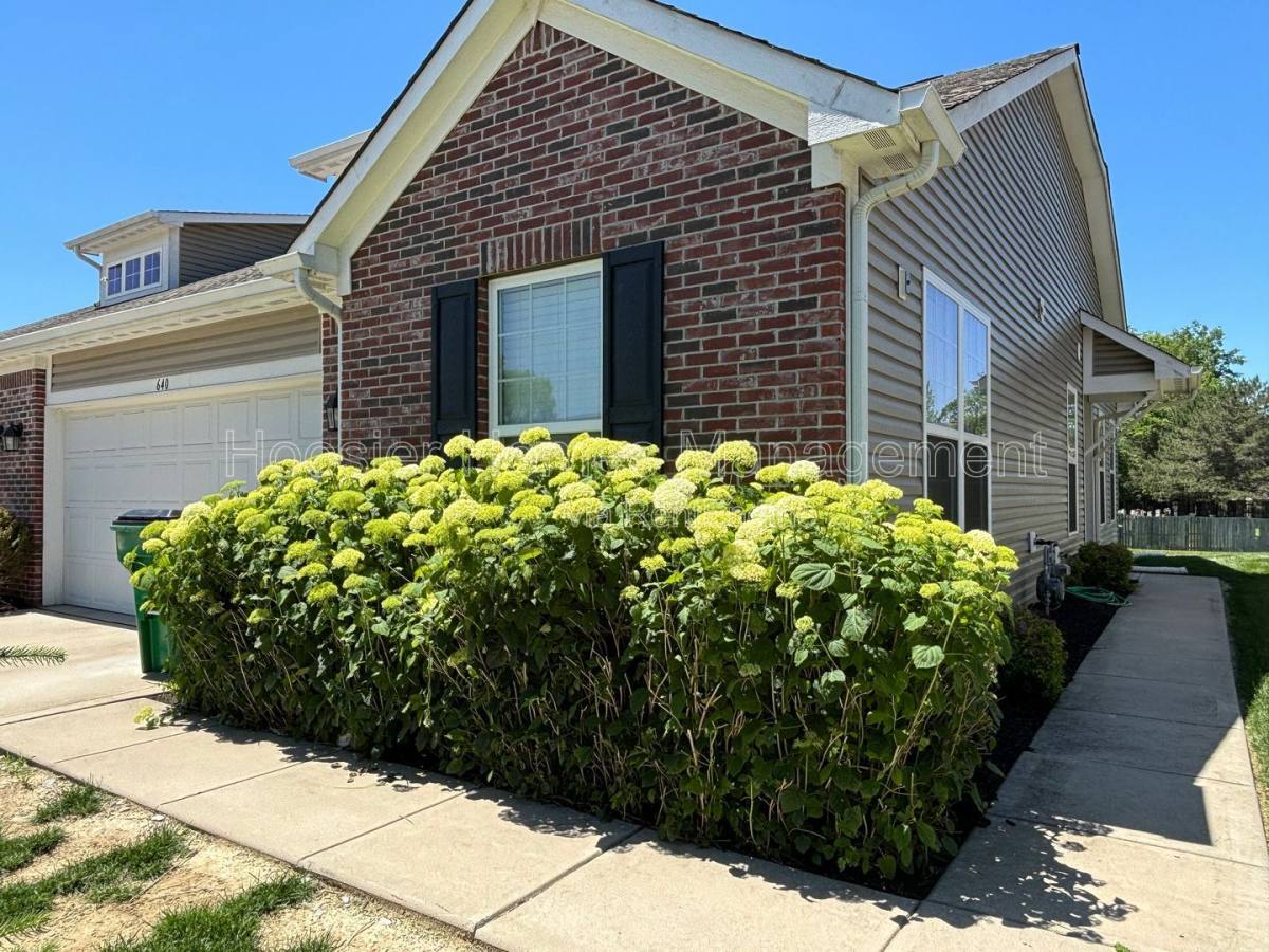 Condo for rent at 640 N Grant St, Brownsburg, IN 46112