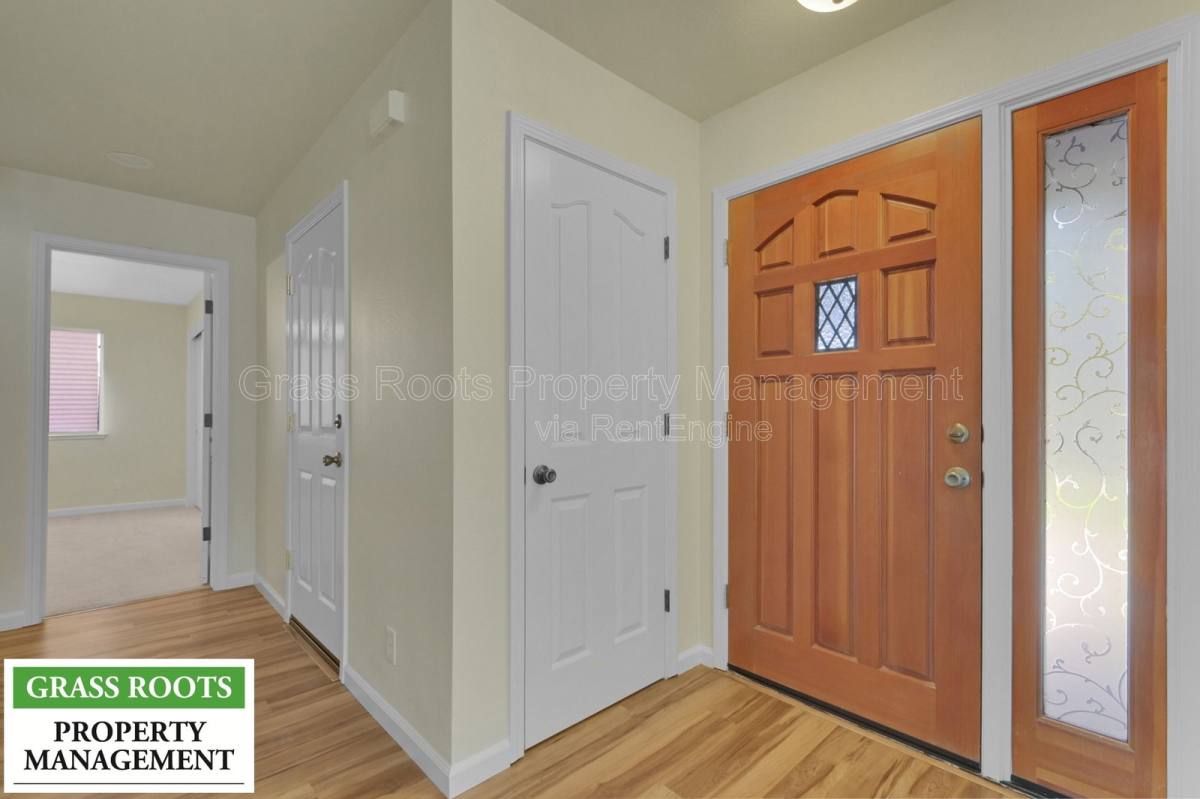House for rent at 315 Vistamont Dr, Grass Valley, CA 95945