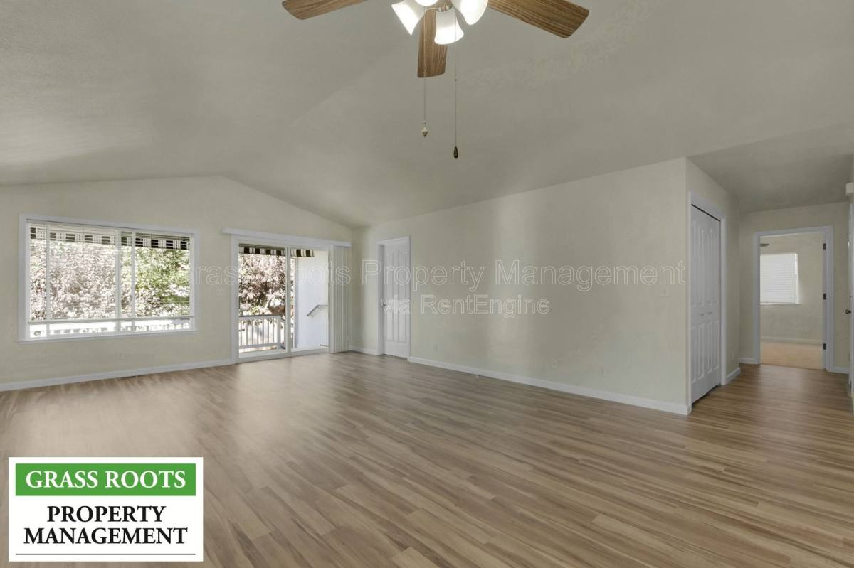 House for rent at 315 Vistamont Dr, Grass Valley, CA 95945