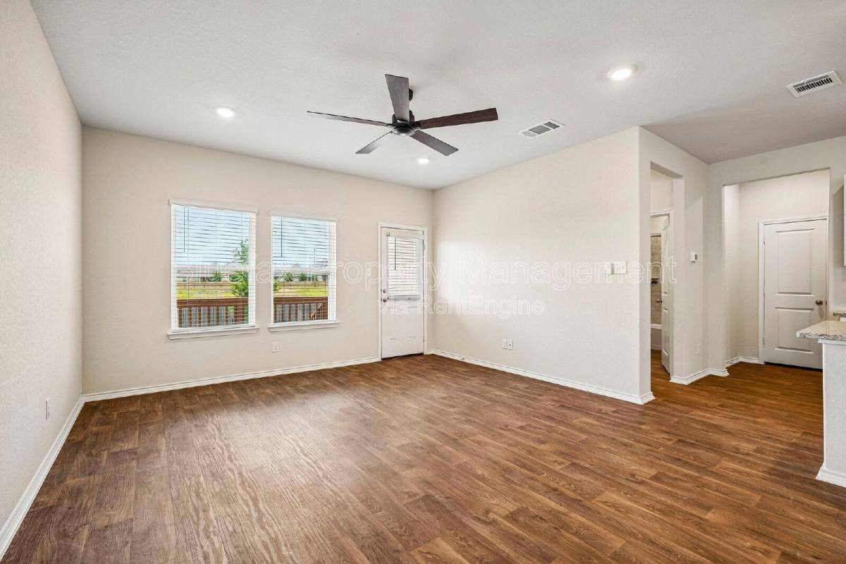 House for rent at 13802 Oolite Run, San Antonio, TX 78253