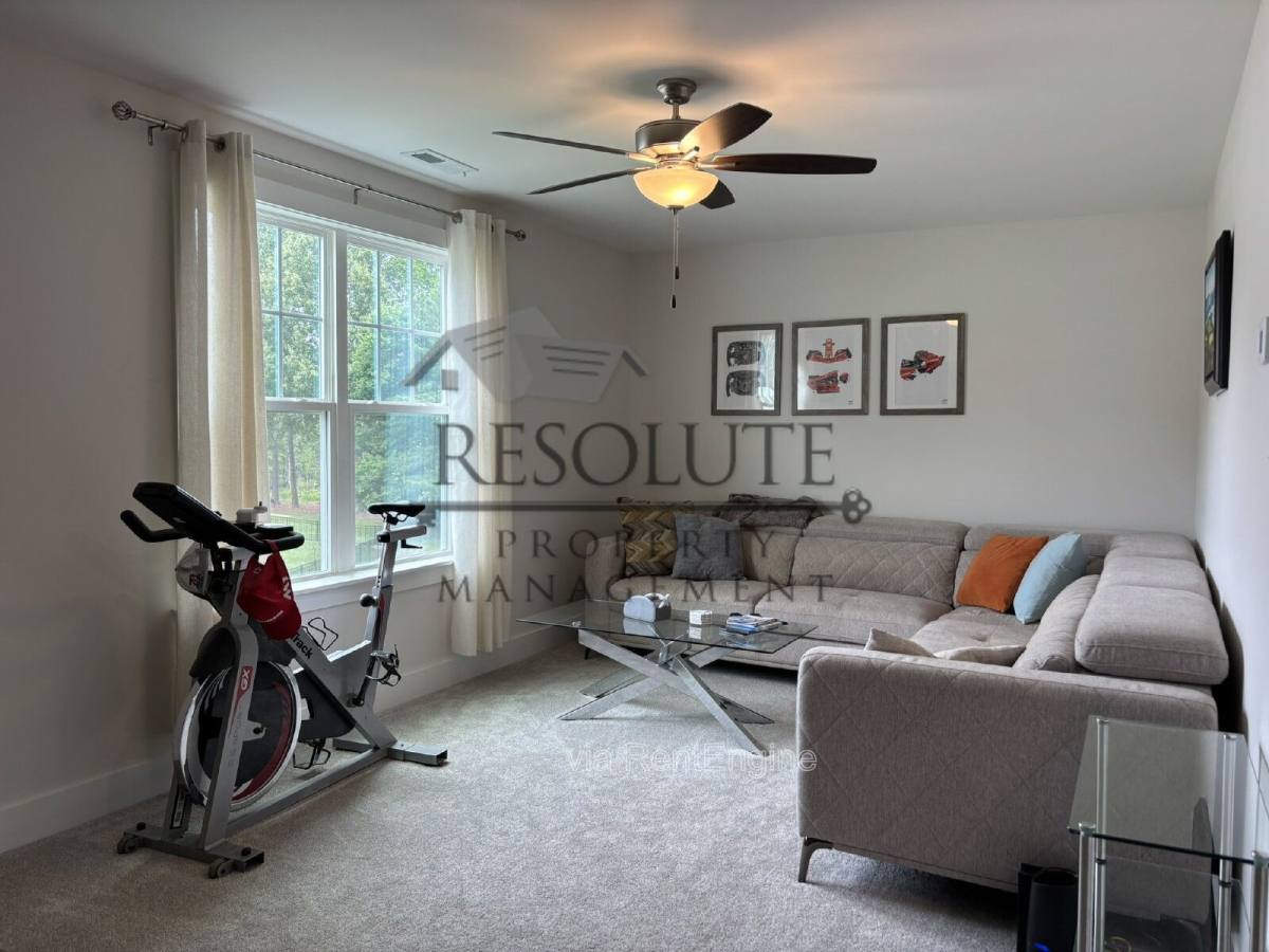 House for rent at 30 Satinwing Court, Youngsville, NC 27596