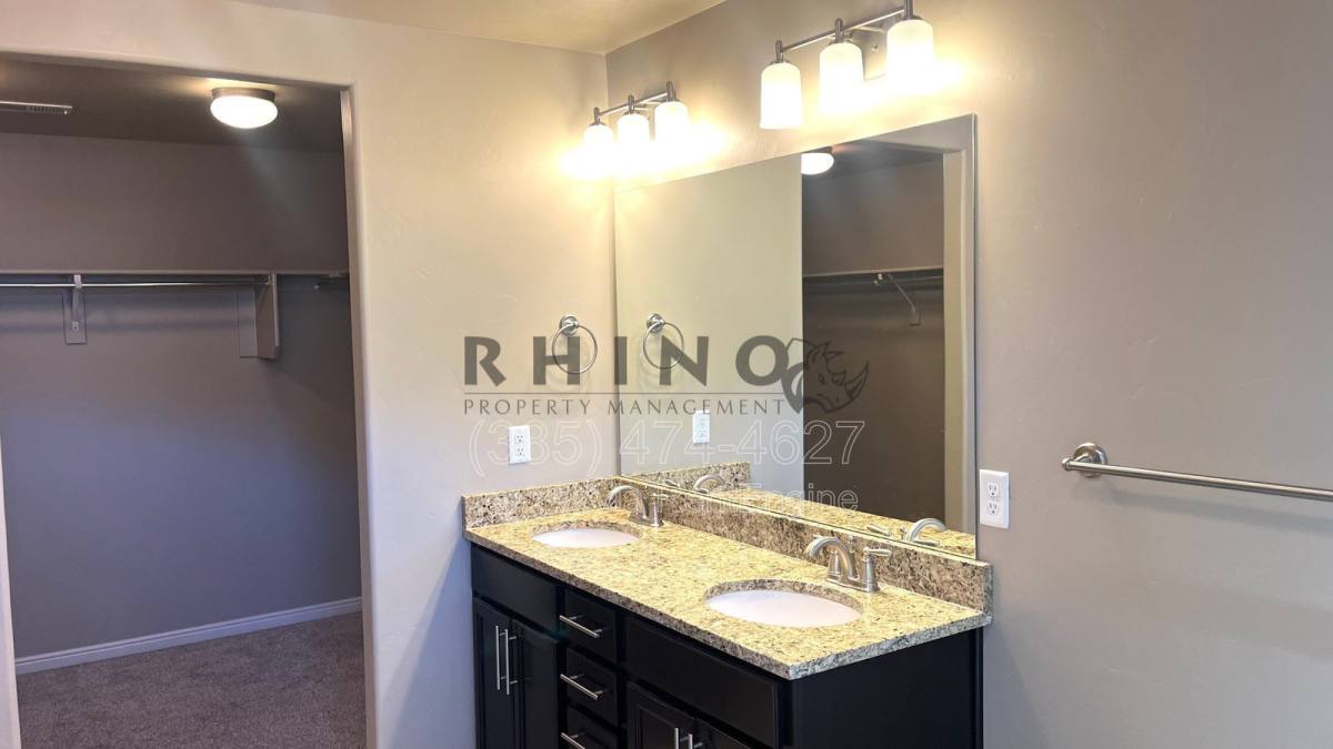 Townhouse for rent at 1385 Bridal Veil Dr, Riverton, UT 84065