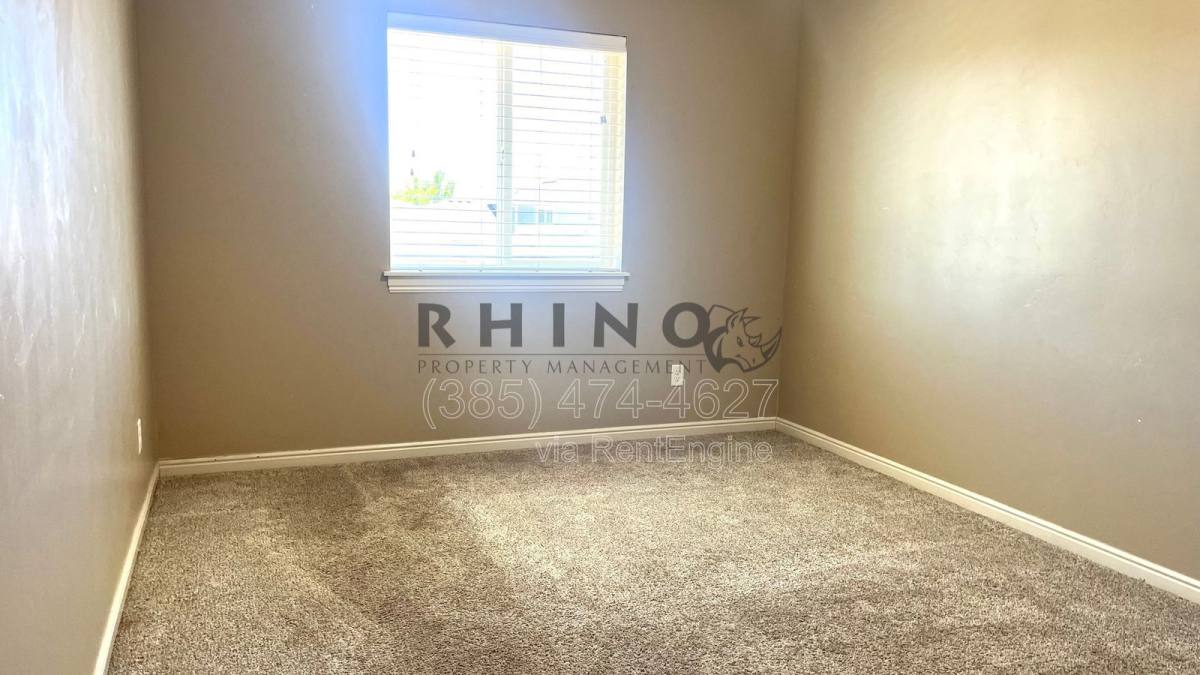 Townhouse for rent at 1385 Bridal Veil Dr, Riverton, UT 84065