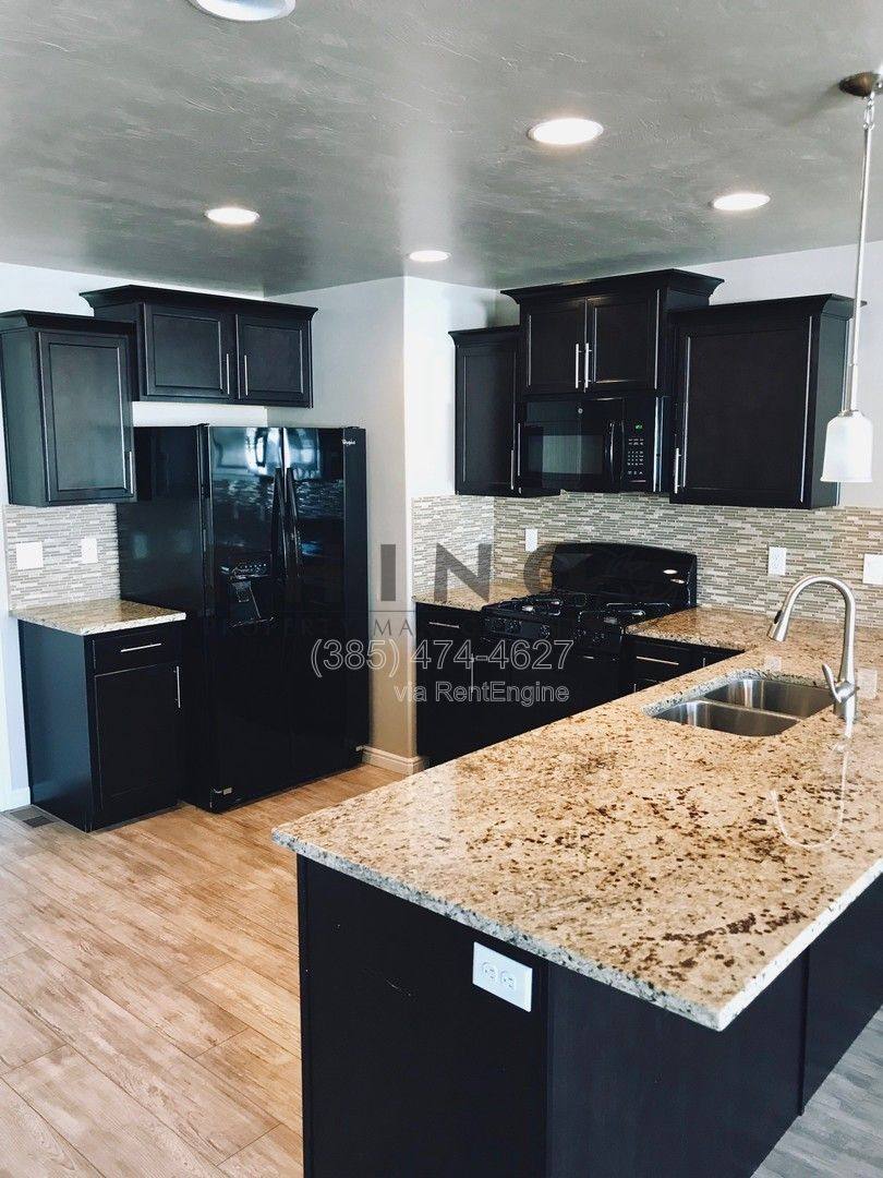 Townhouse for rent at 1385 Bridal Veil Dr, Riverton, UT 84065
