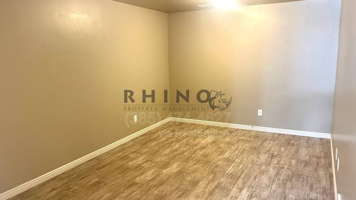 Townhouse for rent at 1385 Bridal Veil Dr, Riverton, UT 84065