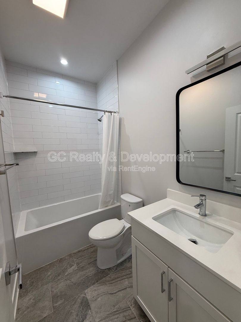 Condo for rent at 5071 N NW Highway 203, Chicago, IL 60630