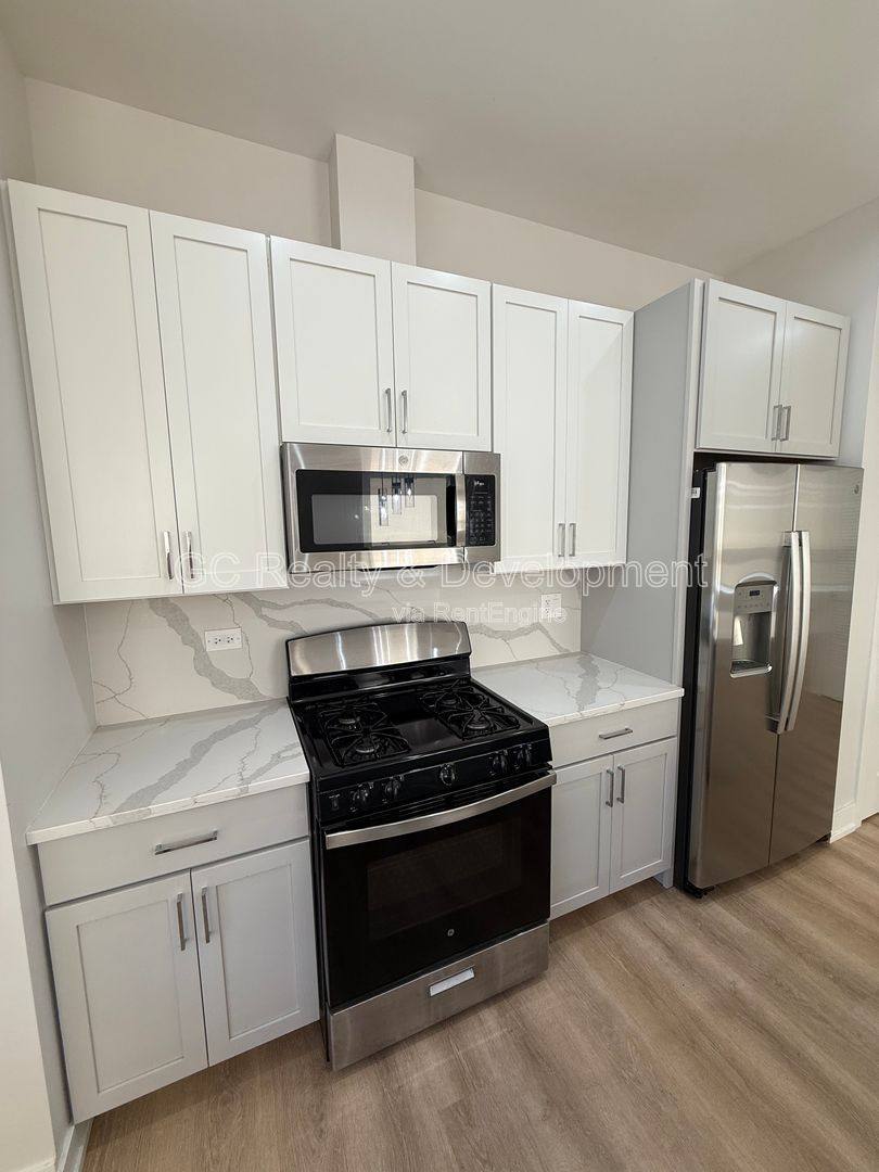 Condo for rent at 5071 N NW Highway 203, Chicago, IL 60630