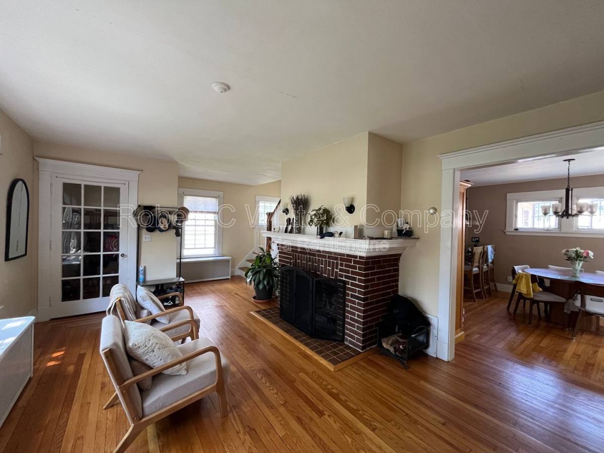 House for rent at 109 Ardmore St, Hamden, CT 06517