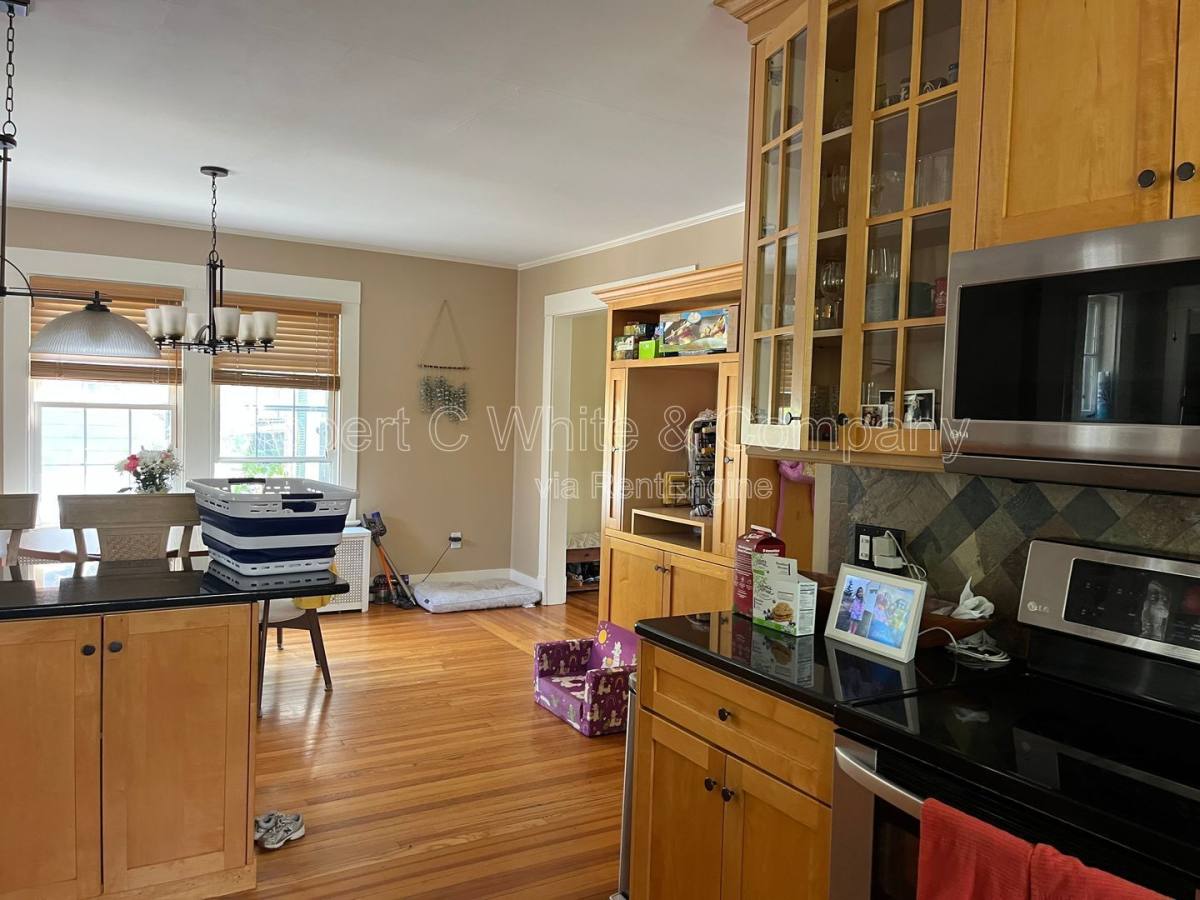 House for rent at 109 Ardmore St, Hamden, CT 06517