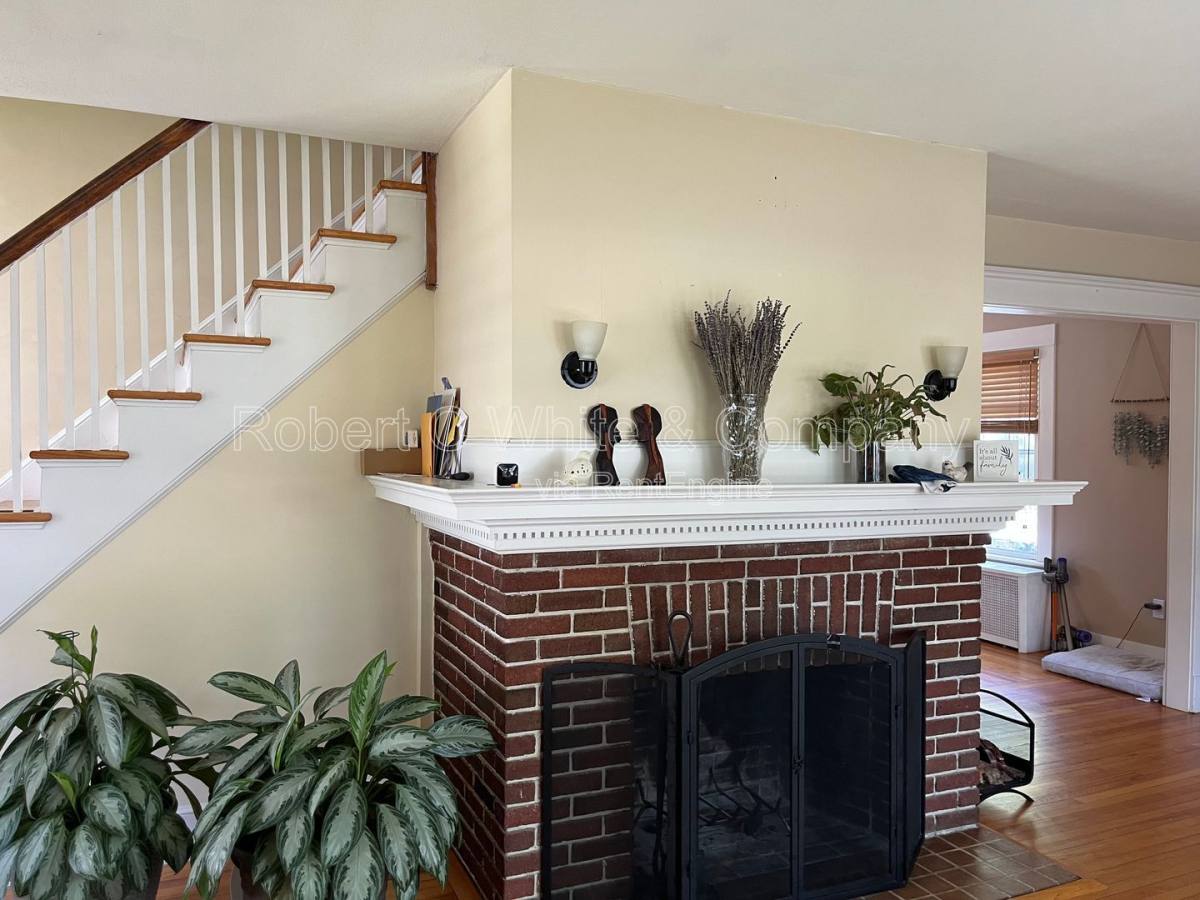 House for rent at 109 Ardmore St, Hamden, CT 06517