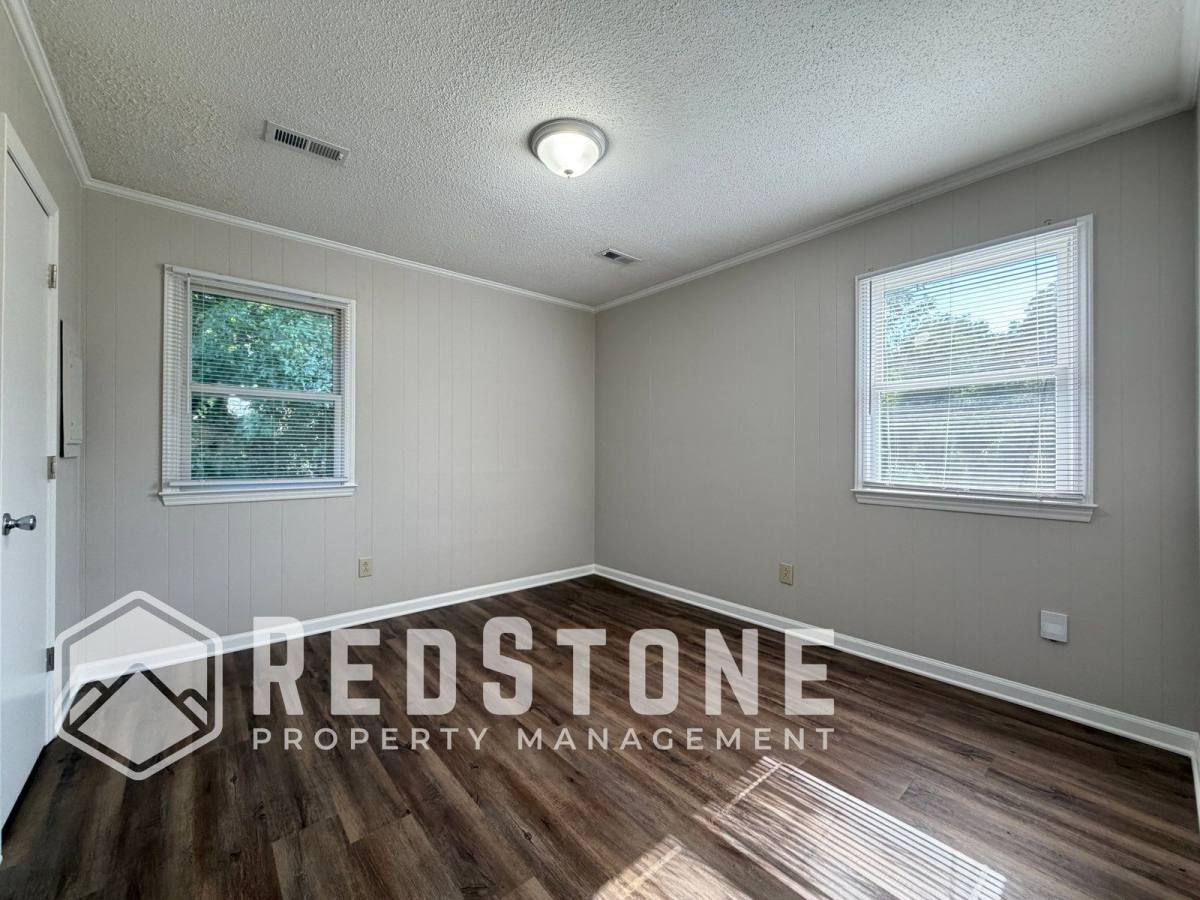 Apartment for rent at 327 E Parker St #A, Graham, NC 27253