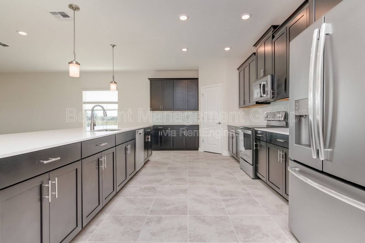Apartment for rent at 12121 Satire St, Orlando, FL 32832