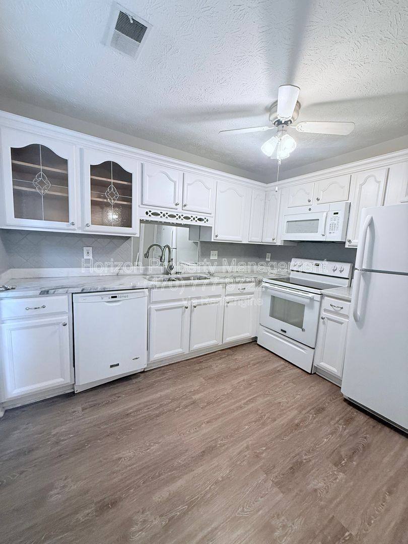 Townhouse for rent at 3512 Nutmeg Dr, Duluth, GA 30096