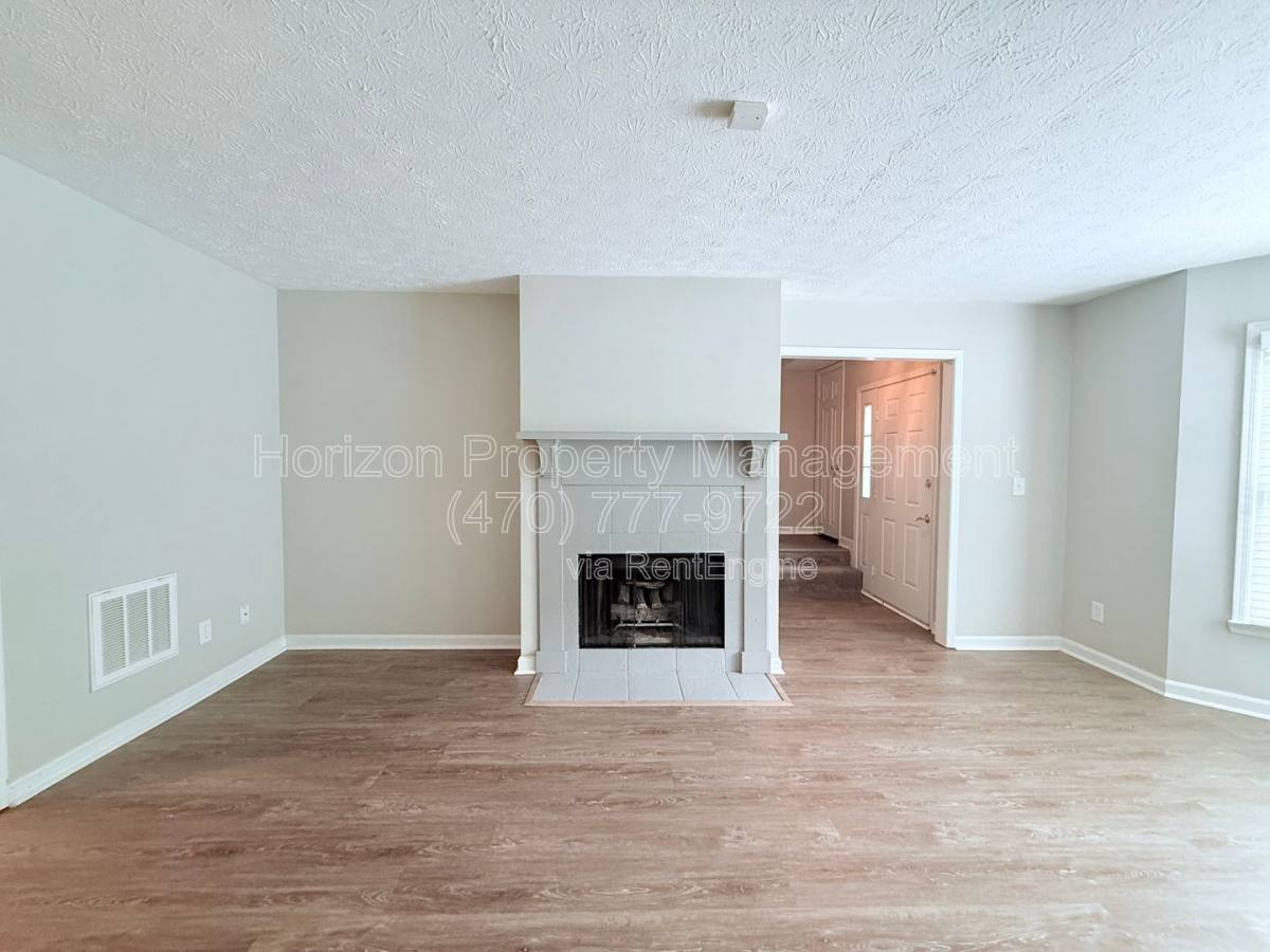 Townhouse for rent at 3512 Nutmeg Dr, Duluth, GA 30096