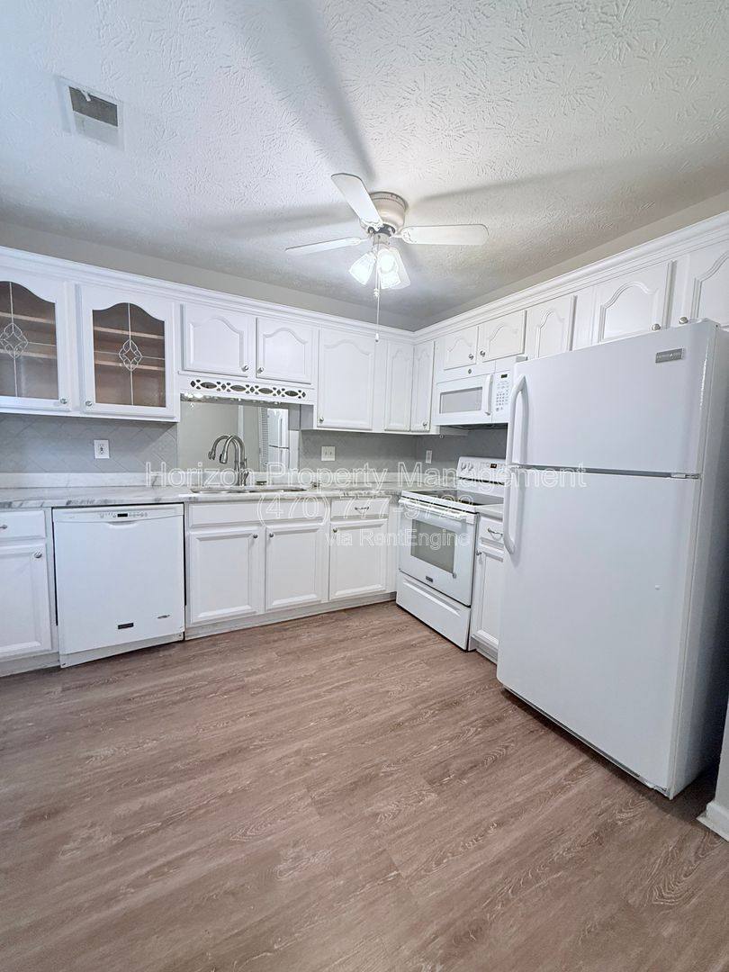 Townhouse for rent at 3512 Nutmeg Dr, Duluth, GA 30096
