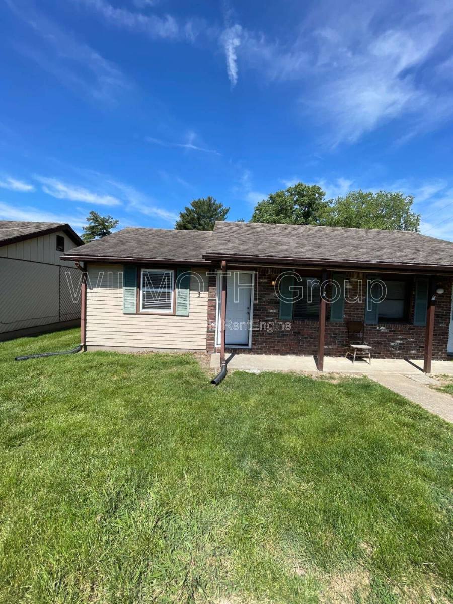 Apartment for rent at 1818 Michigan St #3, Crawfordsville, IN 47933