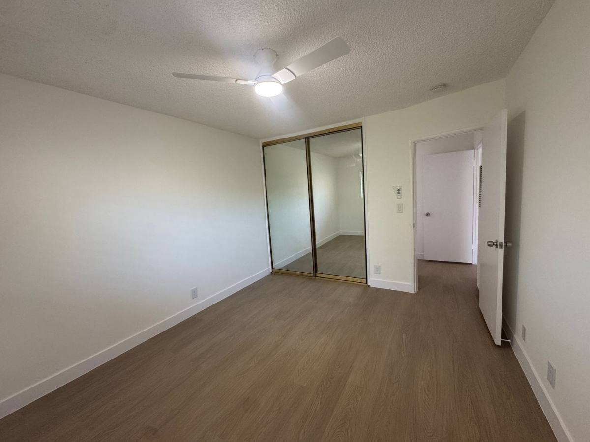 Apartment for rent at 11816 Chandler Blvd #11, Valley Village, CA 91607