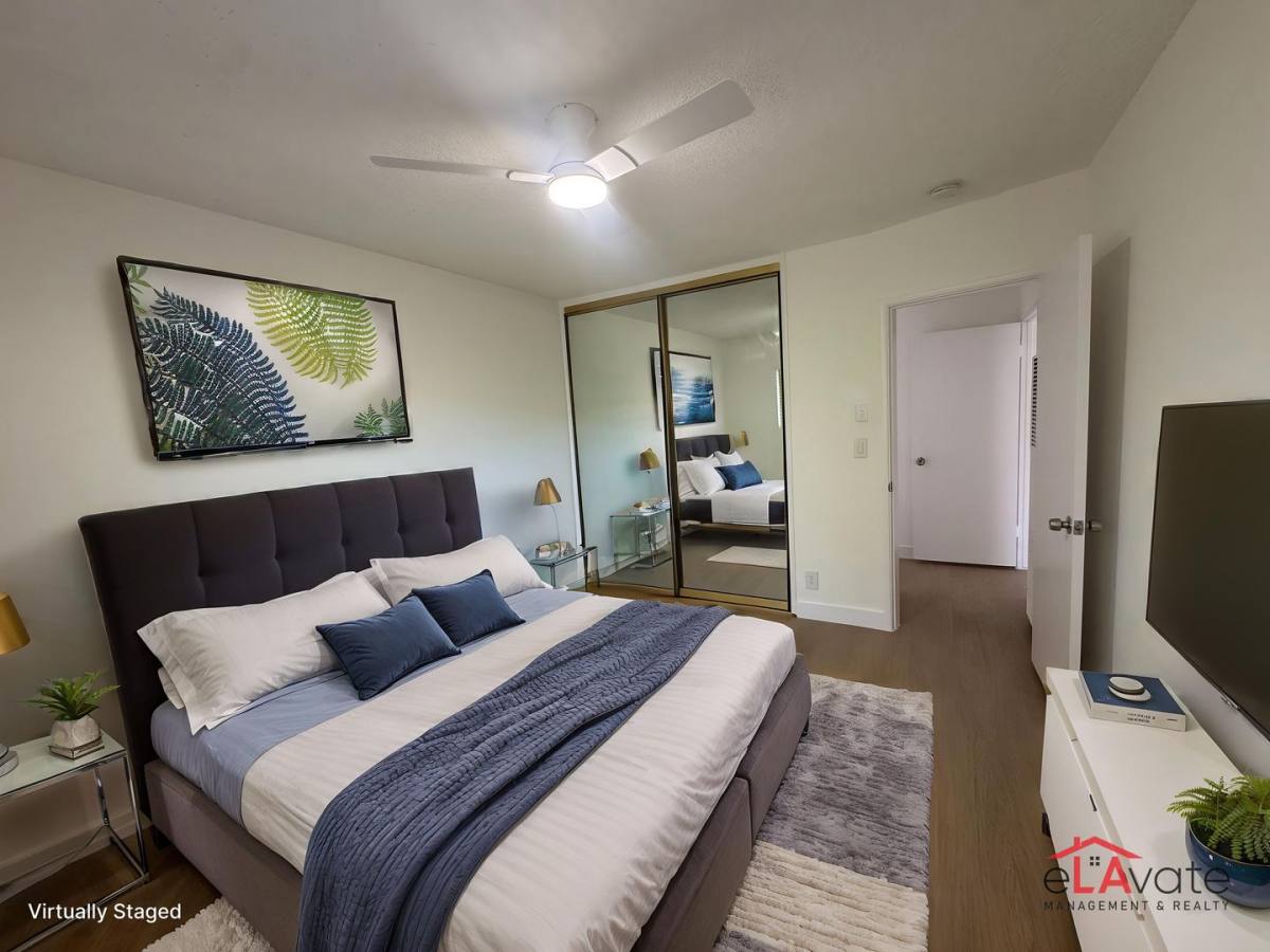 Apartment for rent at 11816 Chandler Blvd #11, Valley Village, CA 91607
