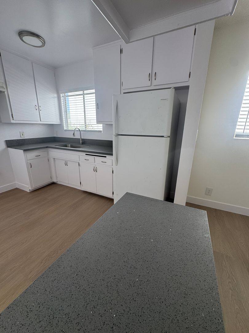 Apartment for rent at 11816 Chandler Blvd #11, Valley Village, CA 91607