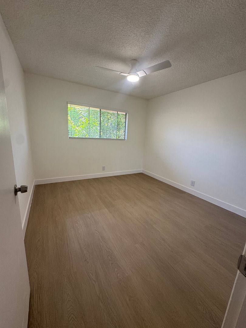 Apartment for rent at 11816 Chandler Blvd #11, Valley Village, CA 91607