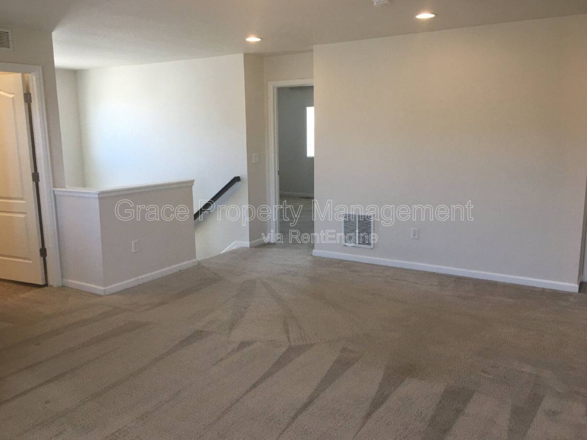 House for rent at 9760 Memphis St, Commerce City, CO 80022
