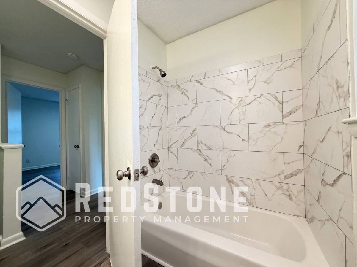 Apartment for rent at 1507 Tucker St #A, Greensboro, NC 27405