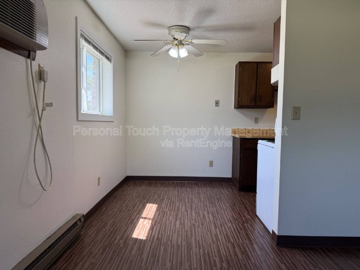 Apartment for rent at 212 9th Ave S #3, Casselton, ND 58012