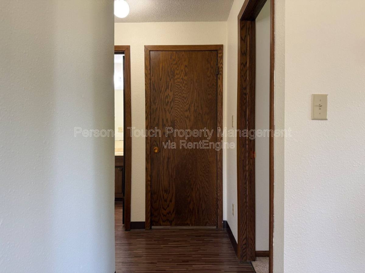 Apartment for rent at 212 9th Ave S #3, Casselton, ND 58012