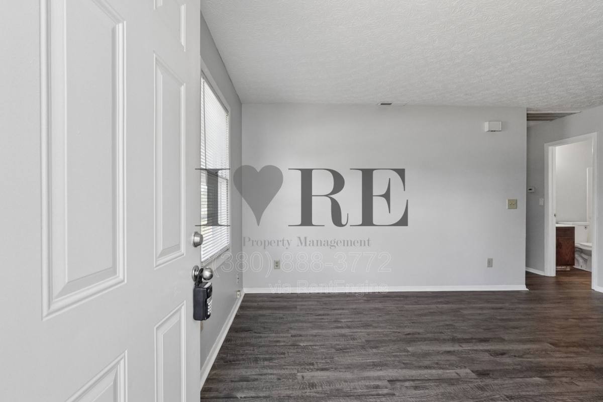 Apartment for rent at 2591 Millrace Dr, Columbus, OH 43207
