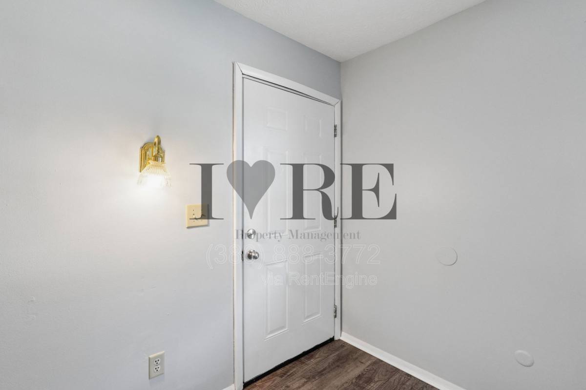 Apartment for rent at 2591 Millrace Dr, Columbus, OH 43207