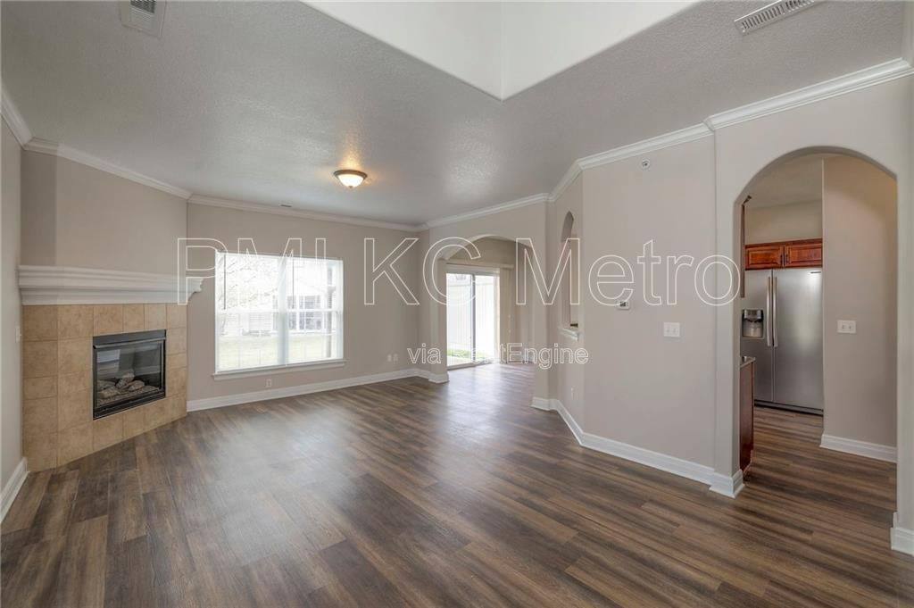 Townhouse for rent at 8921 Inkster St, Lenexa, KS 66227