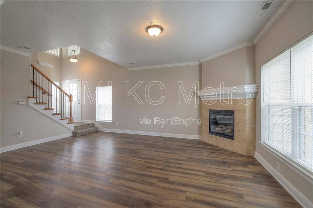 Townhouse for rent at 8921 Inkster St, Lenexa, KS 66227