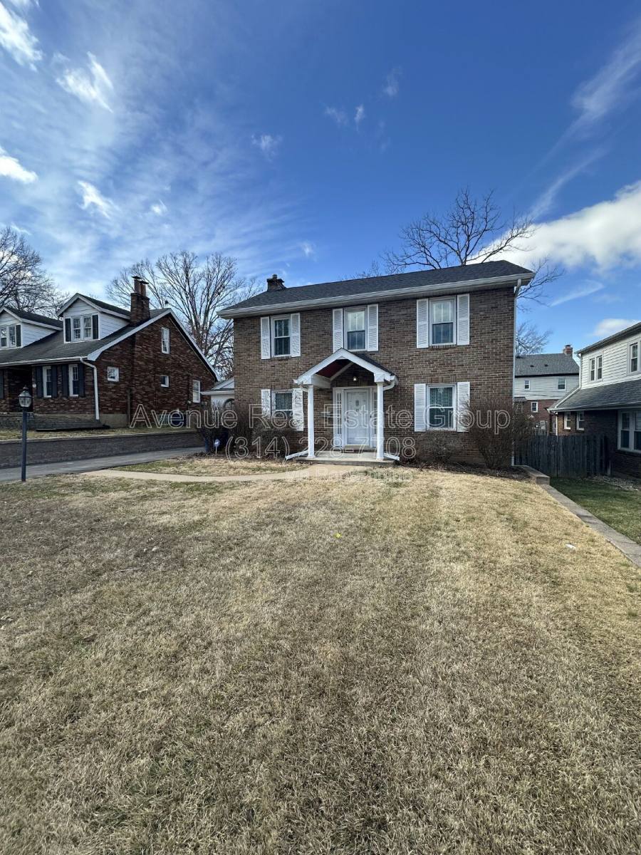 House for rent at 19 Hardith Hill Court, Saint Louis, MO 63119