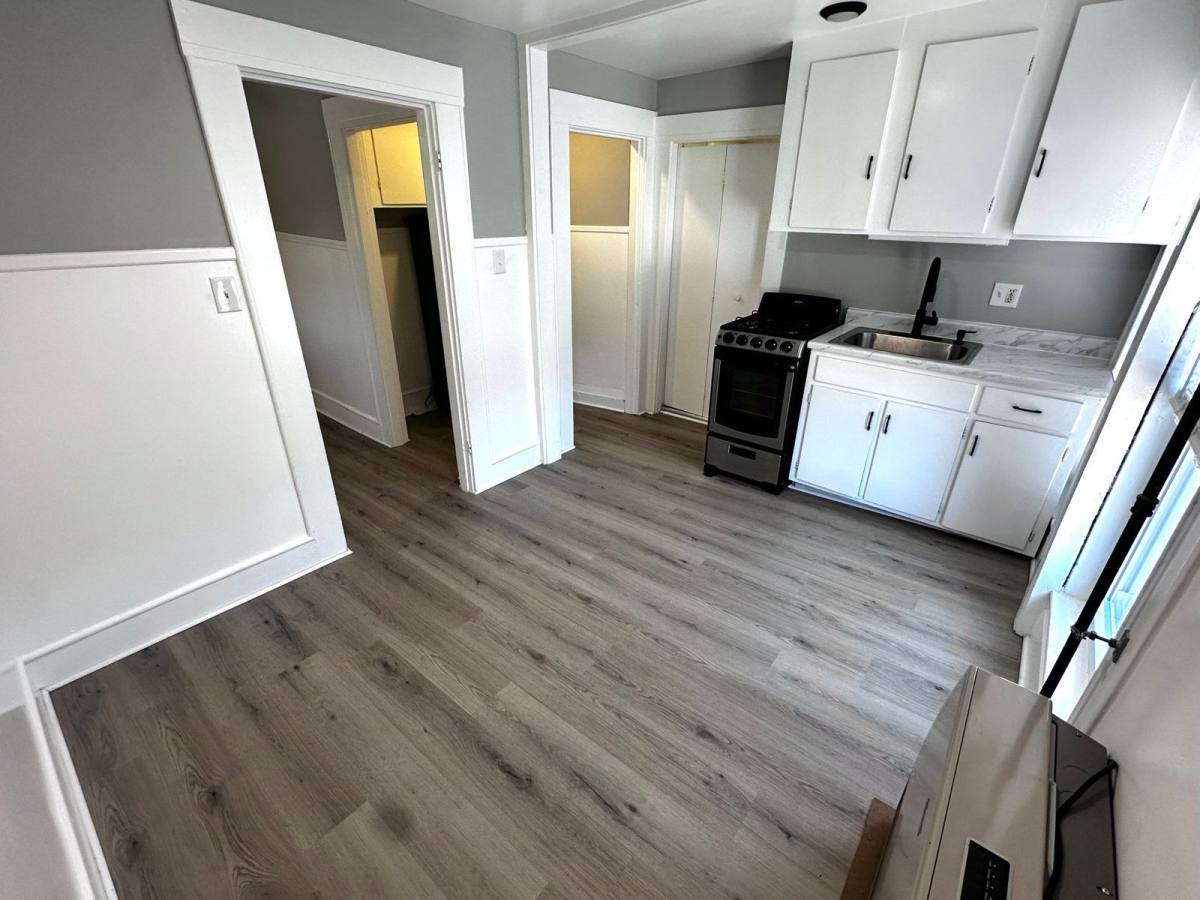 Apartment for rent at 320 Lowell St #3, Manchester, NH 03104