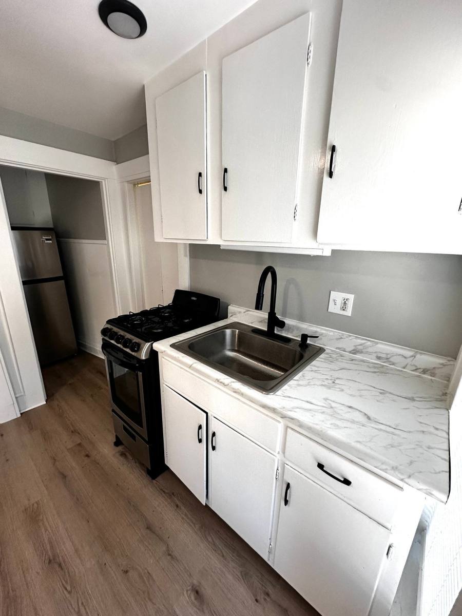 Apartment for rent at 320 Lowell St #3, Manchester, NH 03104
