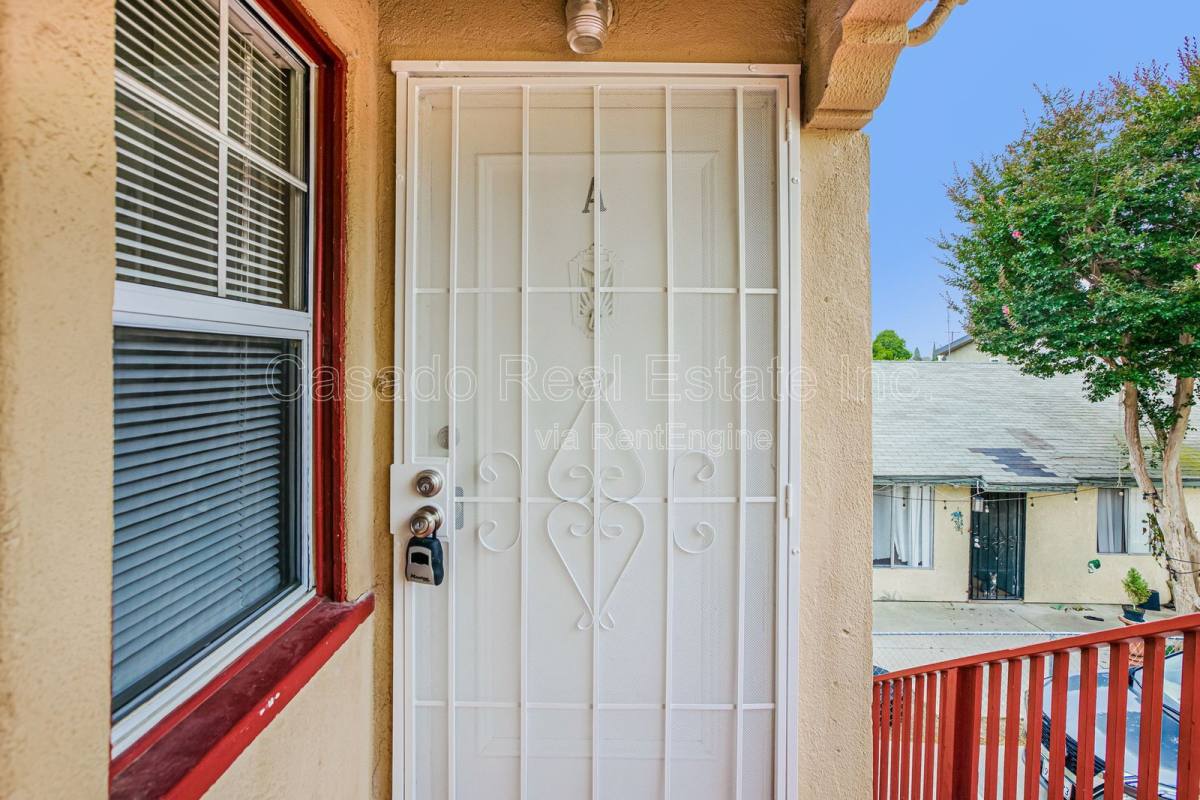 Apartment for rent at 2300 E Spaulding St #2304 A, Long Beach, CA 90804