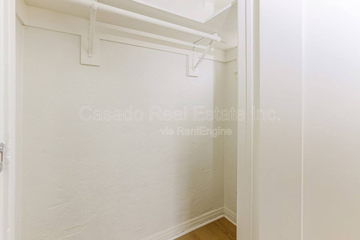 Apartment for rent at 2300 E Spaulding St #2304 A, Long Beach, CA 90804
