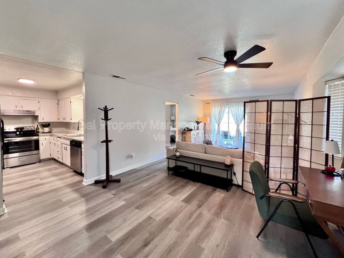 House for rent at 4244 N Brix Ave, Fresno, CA 93722