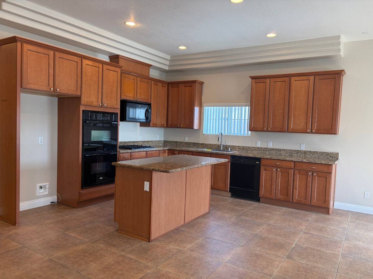 House for rent at 611 Winners Circle, San Jacinto, CA 92582
