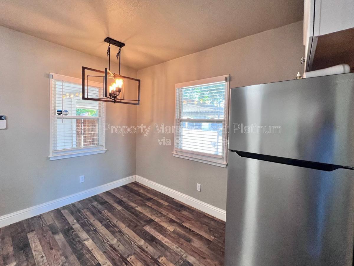House for rent at 645 W Andrews Ave, Fresno, CA 93705