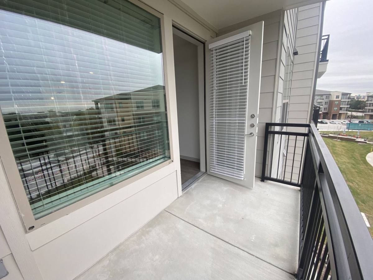 Apartment for rent at 2670 S Aw Grimes Blvd #12, Round Rock, TX 78664