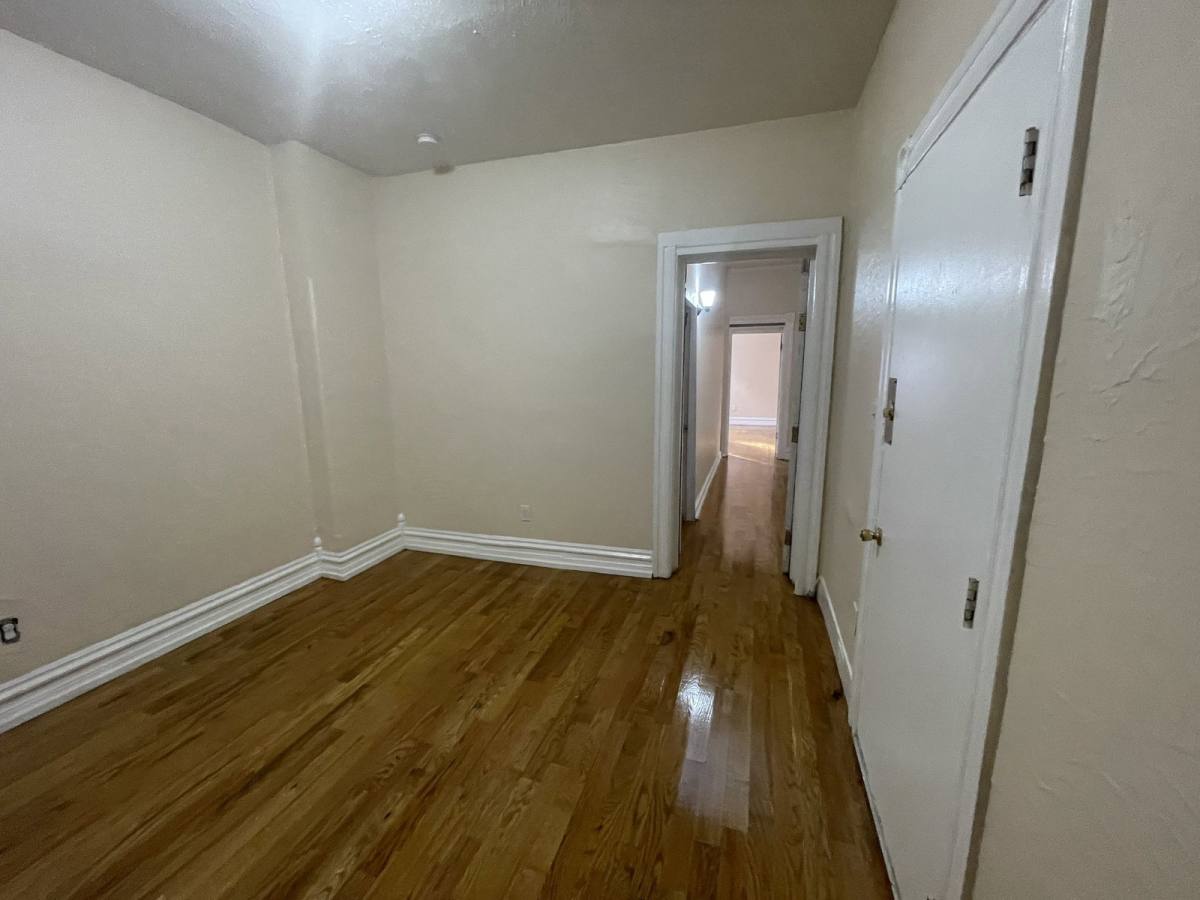 Apartment for rent at 706 N 6th St #1, Allentown, PA 18102