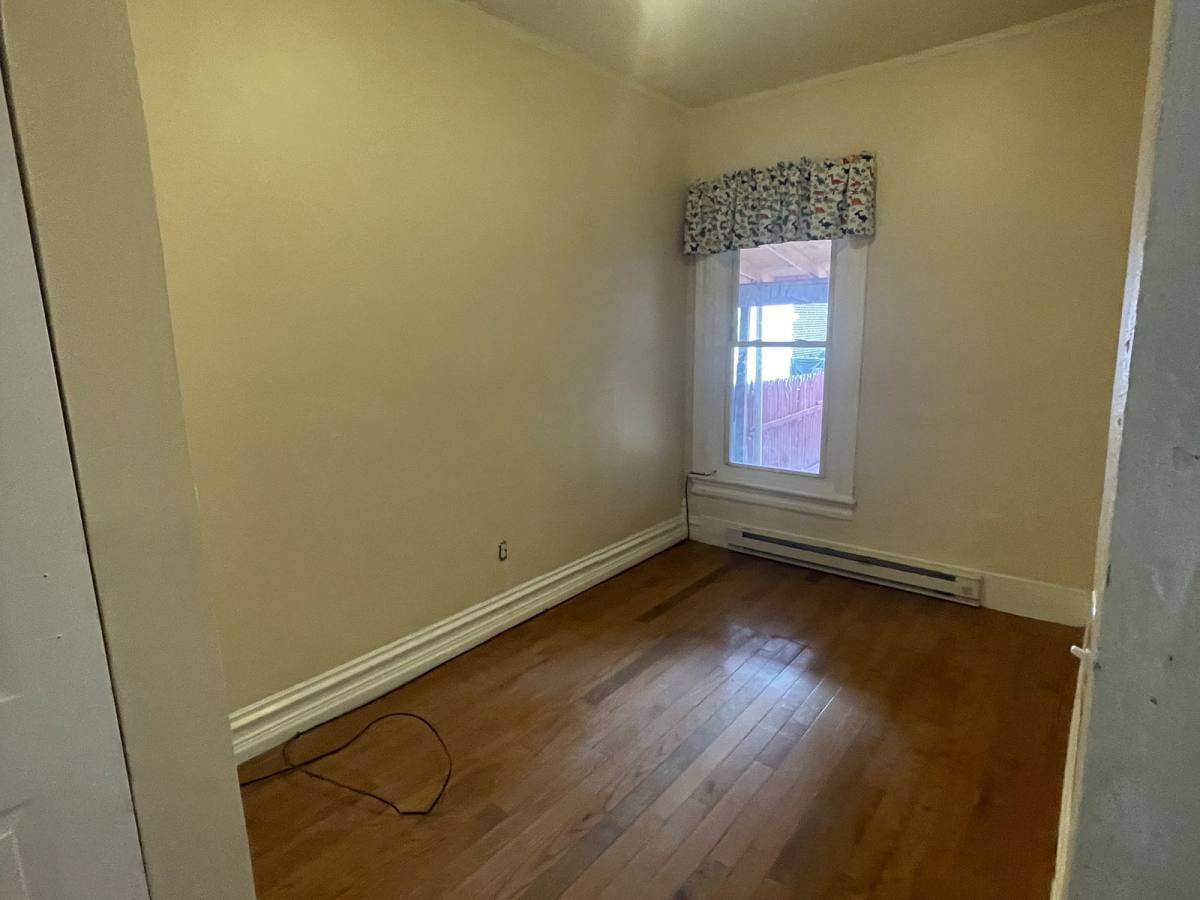 Apartment for rent at 706 N 6th St #1, Allentown, PA 18102