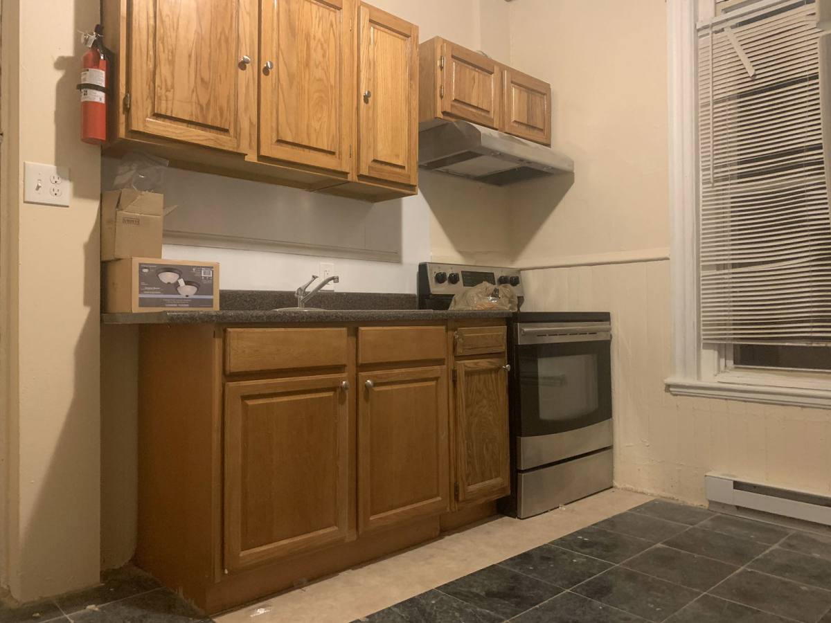 Apartment for rent at 706 N 6th St #1, Allentown, PA 18102