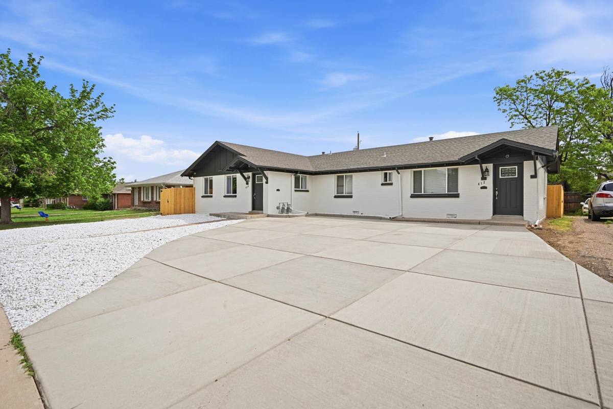 Apartment for rent at 414 Dayton St, Aurora, CO 80010