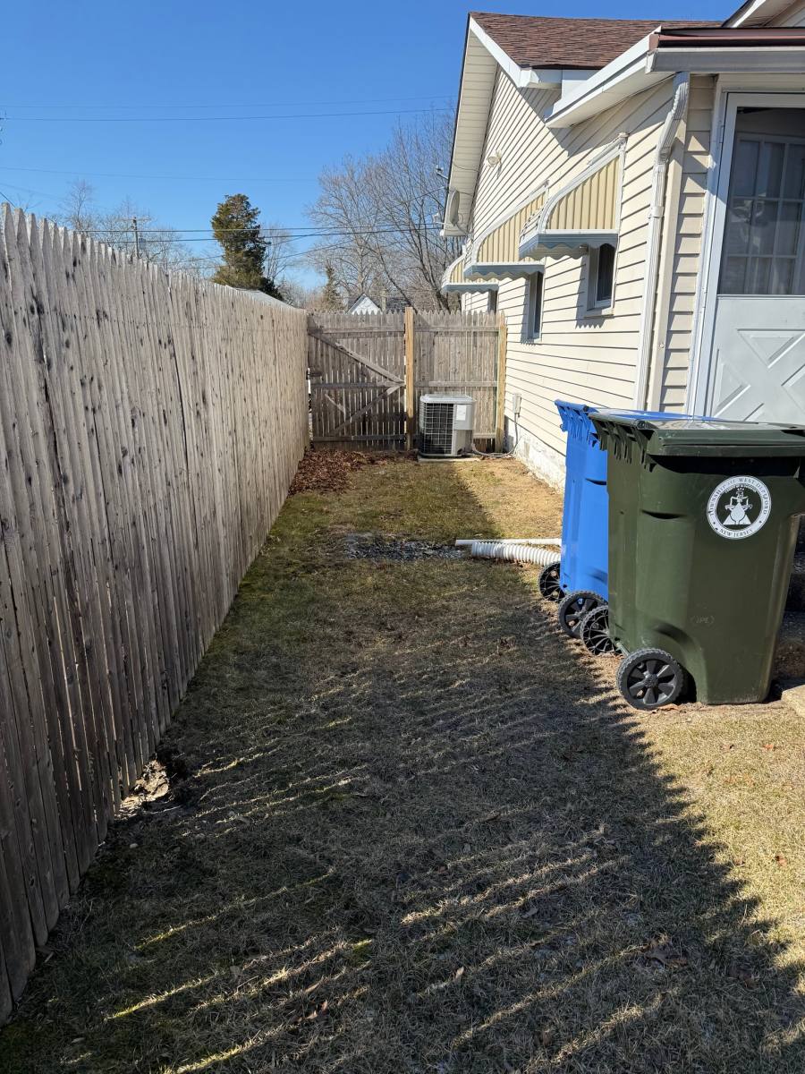 House for rent at 1 Centre Ave, Mantua, NJ 08051